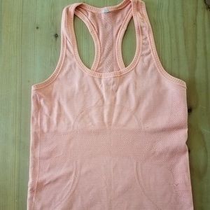 Lululemon Swiftly Tech small tank.